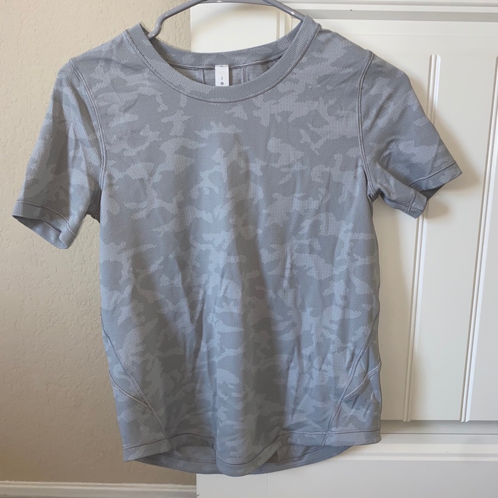 Lululemon Long Distance Short Sleeve!!